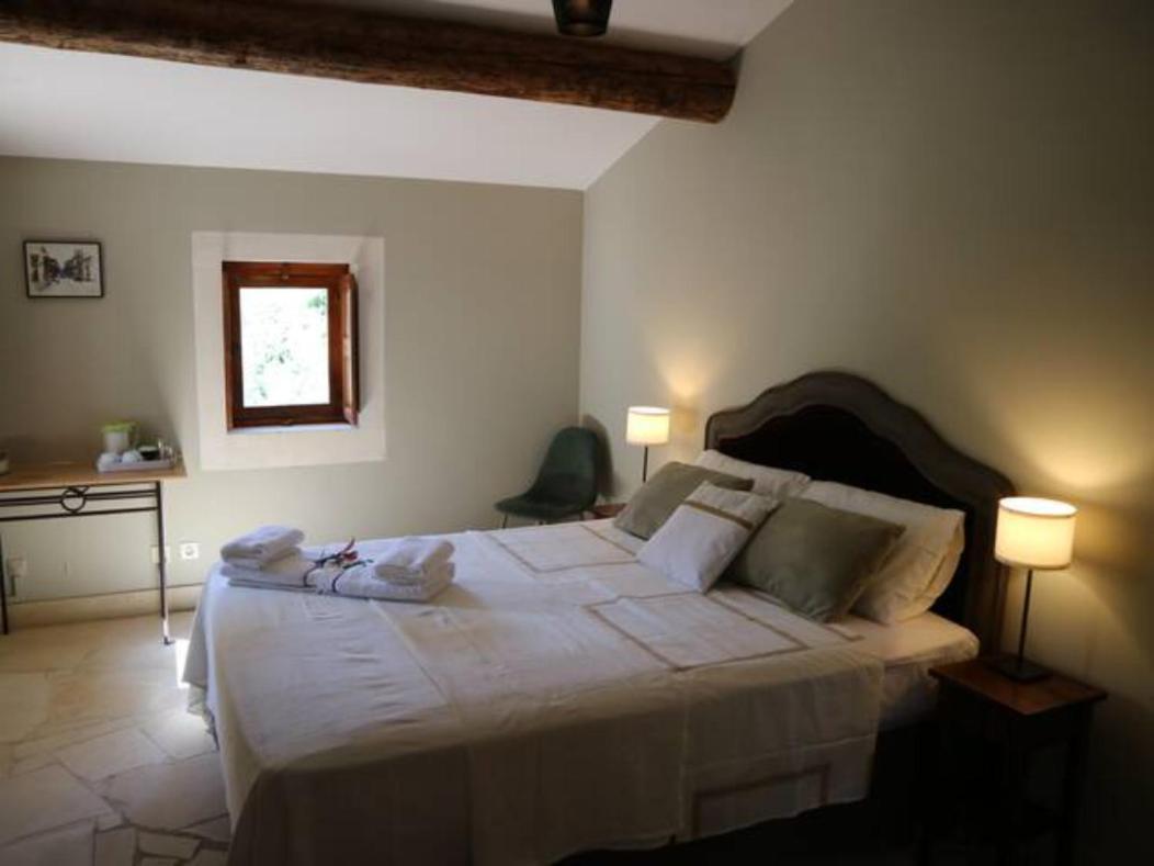 Mas Du Rollier Chambres D'Hotes Eygalières Exteriör bild