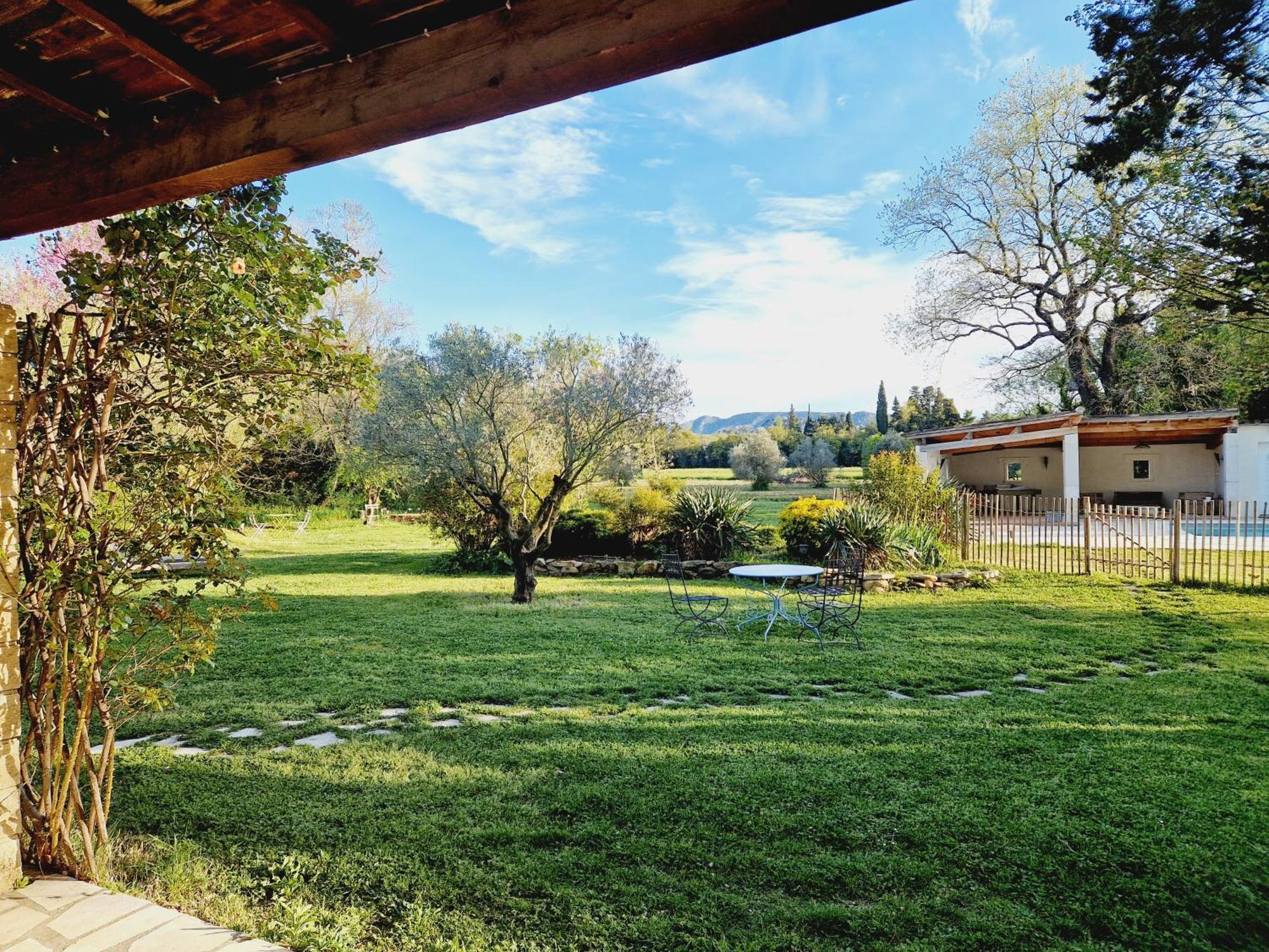 Mas Du Rollier Chambres D'Hotes Eygalières Exteriör bild